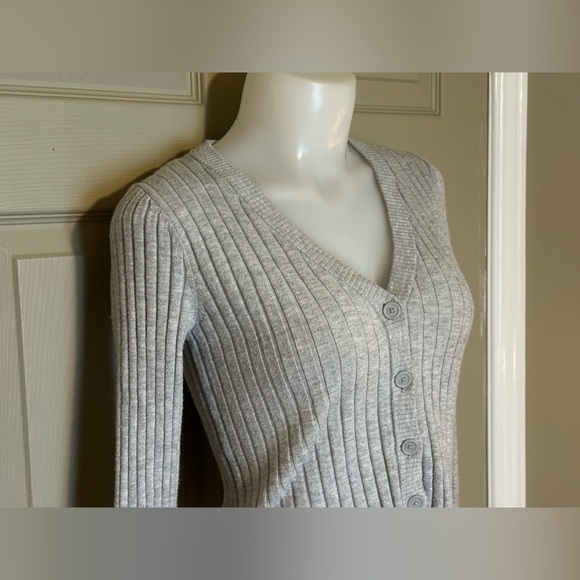AERIE Heather Grey Essential Ribbed Cropped Cardigan - Size Small - Picture 4 of 7